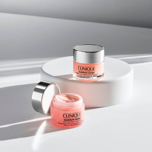 Clinique MOISTURE SURGE SPF 25 hidratante translúcido 50 ml