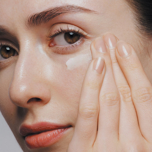 Shiseido Solução futura lx creme regenerador para contorno de olhos e lábios 17 ml