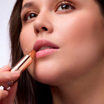 Catrice Bálsamo labial glamour in brilho dourado #010 3,50 gr