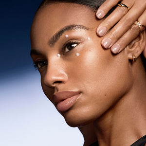 Estée Lauder Reparação noturna avançada para elevação e escultura dos olhos 15 ml