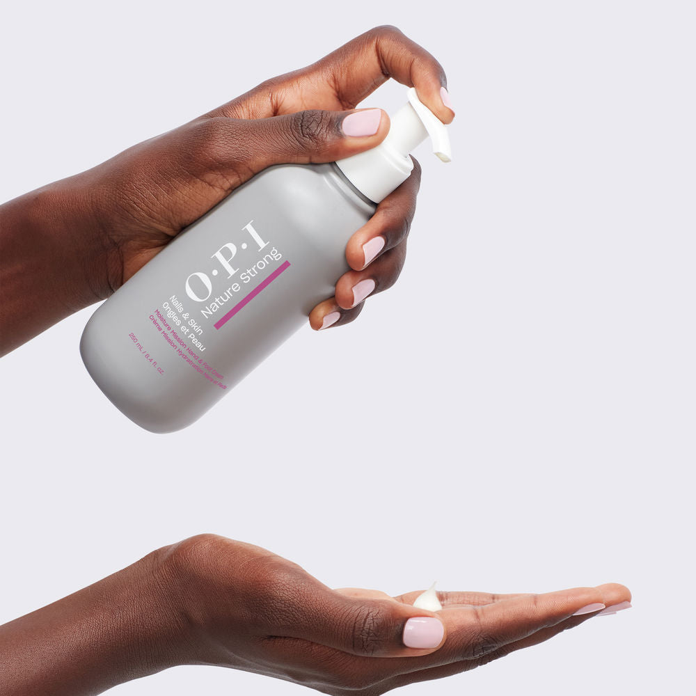 OPI Creme para mãos e pés nature strong skincare 250 ml