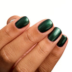 Essence Esmalte em gel para unhas nº 13 - energia esmeralda 8 ml