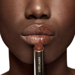 Estée Lauder Bálsamo labial com cor almofada futurista hydraplump #cravo 2,8 g