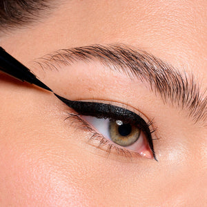 Catrice Hyper liner delineador em pincel à prova d'água #010 0,52 ml