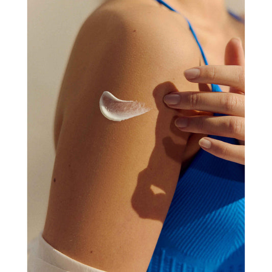 Nivea Sun Protect & Moisture Loção FP50+ 100 ml