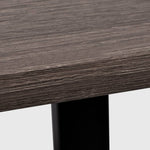 Mesa HKH con 2 estantes en madera de roble - Gris