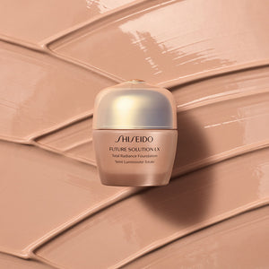 Shiseido Solução futura lx total base radiante #4-rose