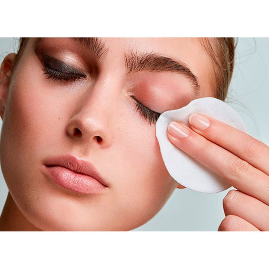 M2 Beauté Sem óleo facial desmaquilhante 150 ml