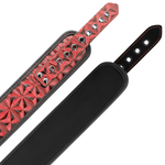 Begme - Colar Edio Vermelha Com Braadeiras Com Forro de Neoprene