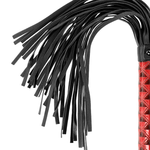 Begme - Flogger de Couro Vegano Edio Vermelha