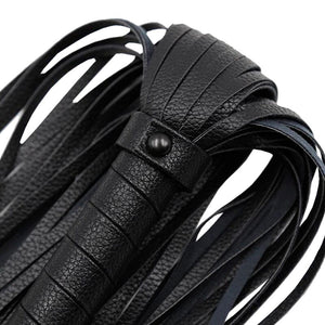 Alive - Fantasy Whip Preto