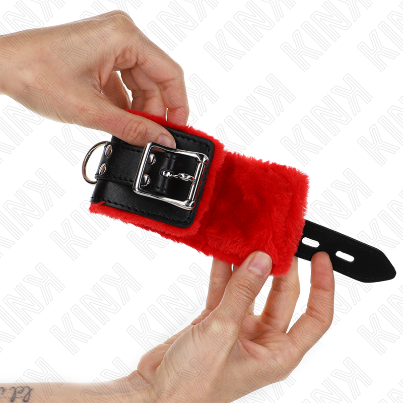 Kink - Puño Forro de Piel con Agujeros Cuadrados Cinturón Rojo y Negro Ajustable 17-29 cm X 6 cm