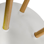 Mesa auxiliar de madera blanca